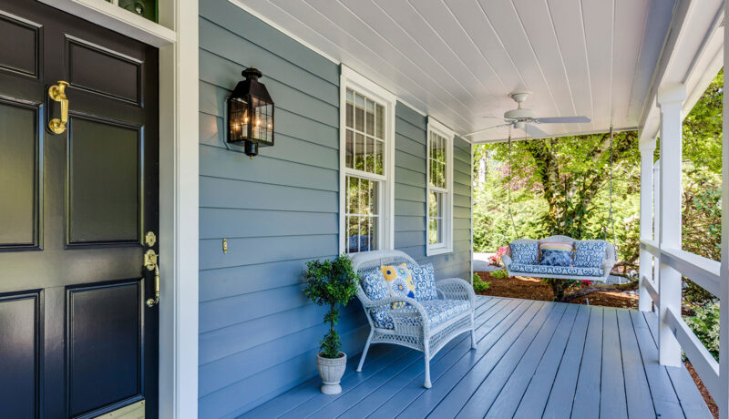Clean and pressure washed deck