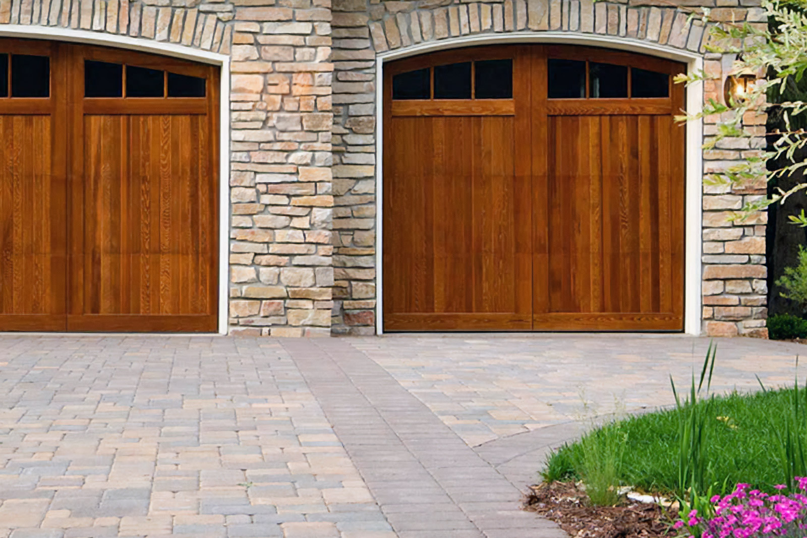 Clean pavers on a house in Southern Oregon