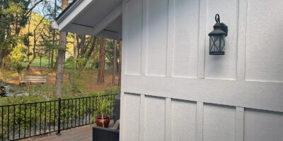Clean wood siding on a house in Southern Oregon