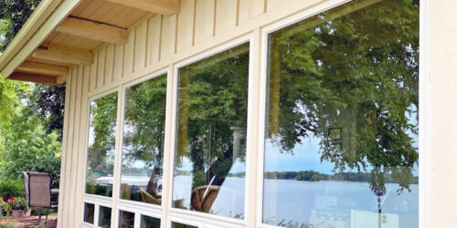 Clean storm windows on a house in Southern Oregon